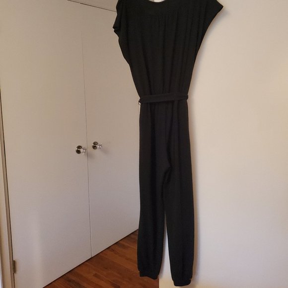 The gap jumpsuit with cuffed bottoms. - Picture 3 of 3